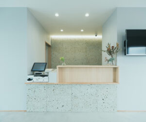 宇都宮市(雀宮、上三川町)のこうだい歯科で乳歯の「ピンク歯」はなぜ起こる？原因や治療法を解説