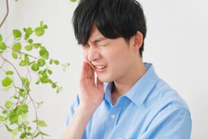 宇都宮（雀宮）の歯医者、こうだい歯科で、噛むと痛い歯の原因は？歯根膜炎と歯髄炎の見分け方を解説